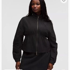NWT LULULEMON Crinkle Nylon Cinchable Jacket
